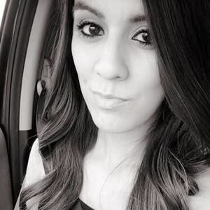 Meet your Posher, Vanessa